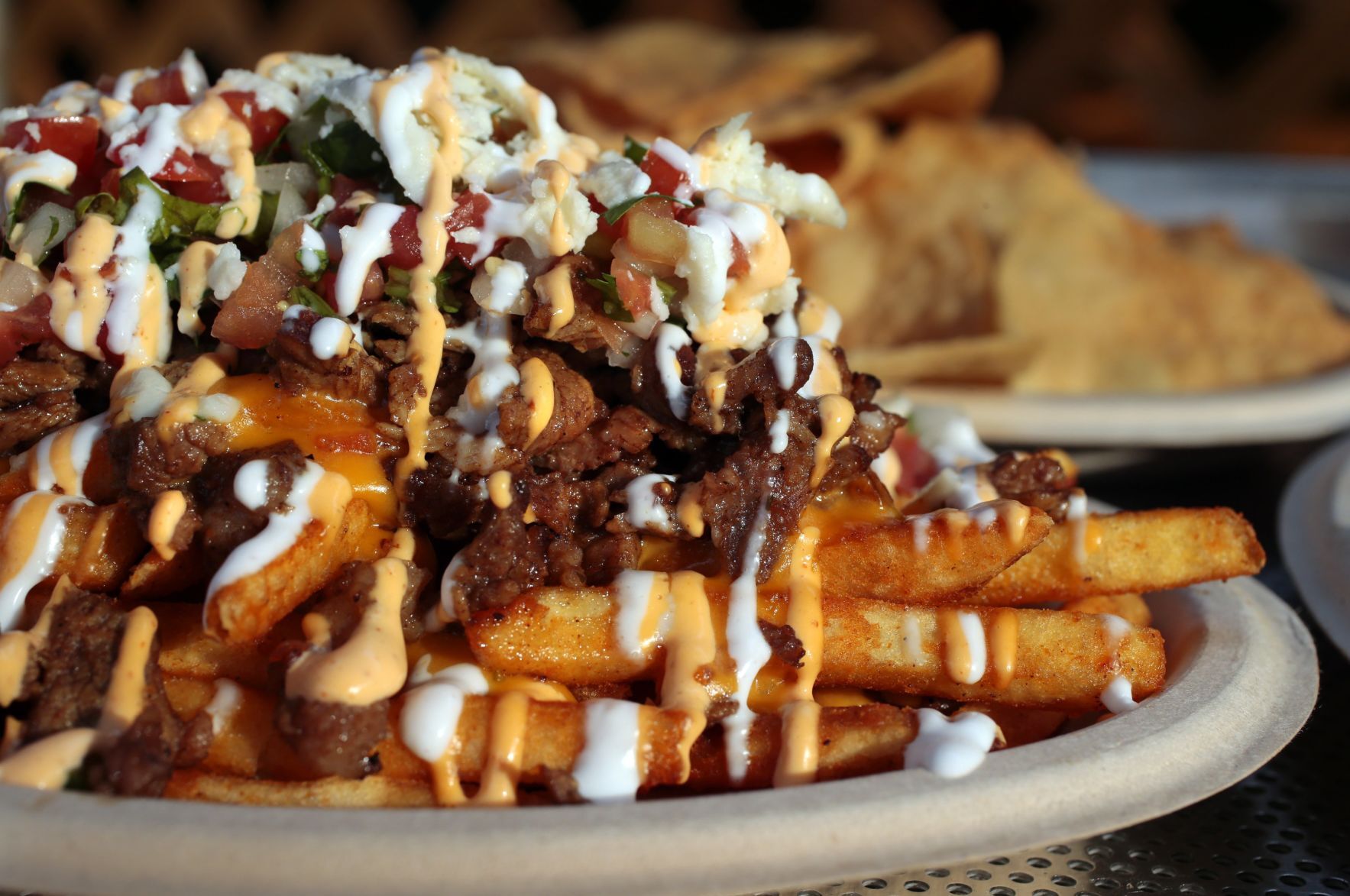 Locoz Tacoz parks its food truck, opens on Morgan Ford